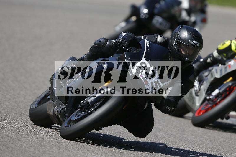 /12 30.04.2025 Speer Racing ADR/Gruppe rot/925